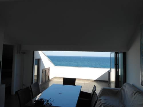 The Roof On The Sea Lejlighed Fondachello  Eksteriør billede